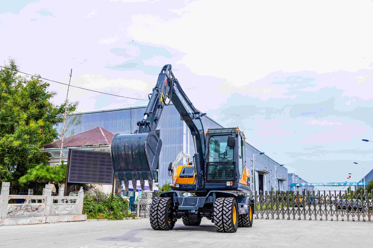 Transform Your Projects with the HWL75S Excavator: Unmatched Precision and Power